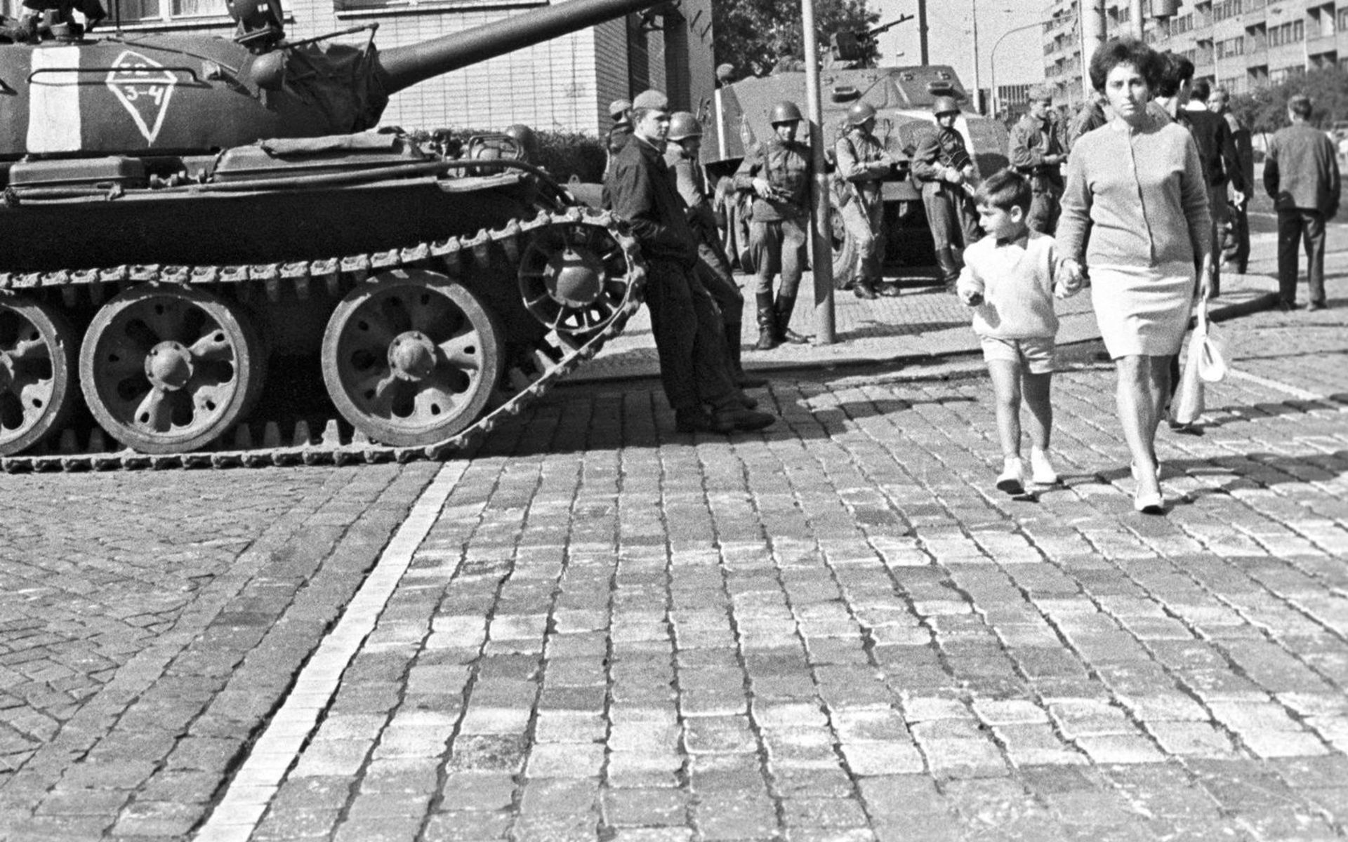 советские войска в праге 1968